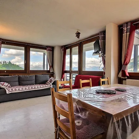 Apartment 2 Pieces Avec Balcon A La Plagne, 100m Des Pistes - Fr-1-455-144 *