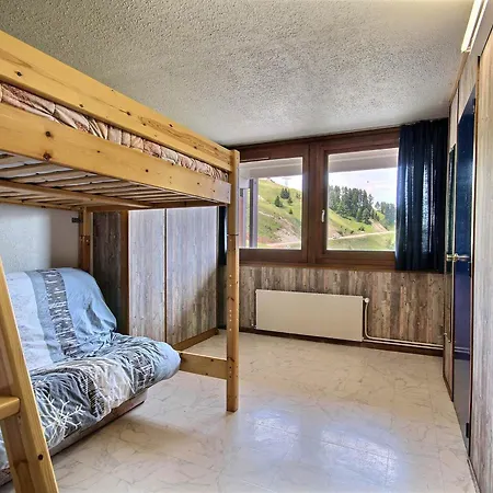 Apartment 2 Pieces Avec Balcon A La Plagne, 100m Des Pistes - Fr-1-455-144